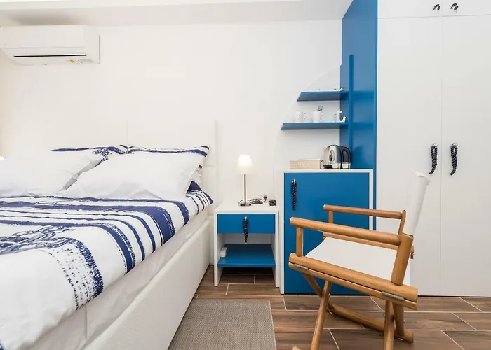 Blue Old Navy - Ae1094 Bed & Breakfast 4*