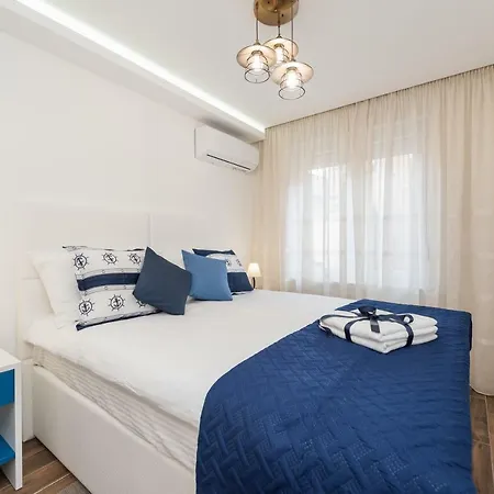 Blue Old Navy - Ae1094 Bed and Breakfast 4*